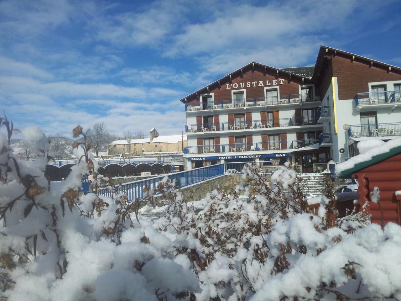 Hotel L'Oustalet Font-Romeu-Odeillo-Via Exterior photo